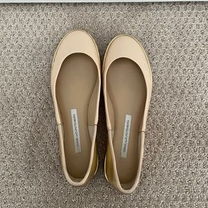 Diane von Furstenburg ballet flats sz 6 gold/pink